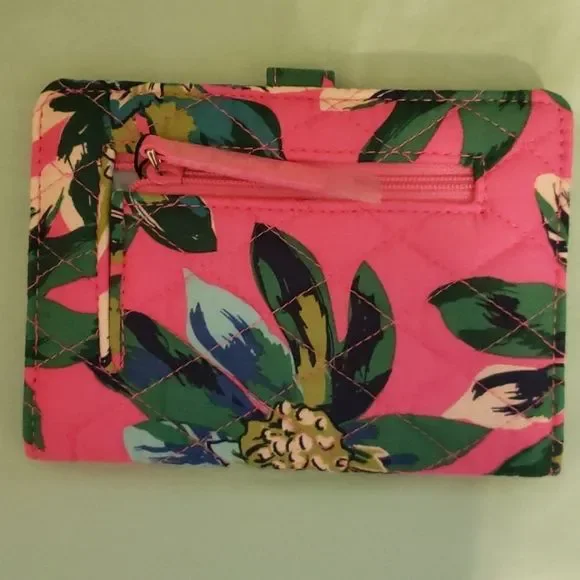 Vera Bradley signature Travel passport Wallet tropical paradise - Picture 3 of 5